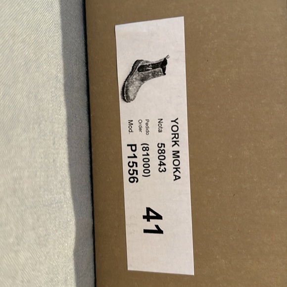 NIB P. Monjo Chelsea Boot (2024 Season) - Picture 2 of 3